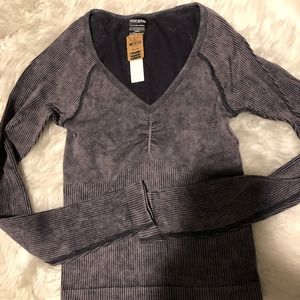 Victoria Secret PINK Active long sleeve top XS NWT